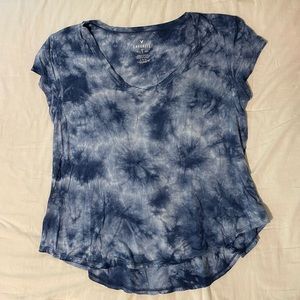 American Eagle “favorite” v-neck tee - blue tie dye
